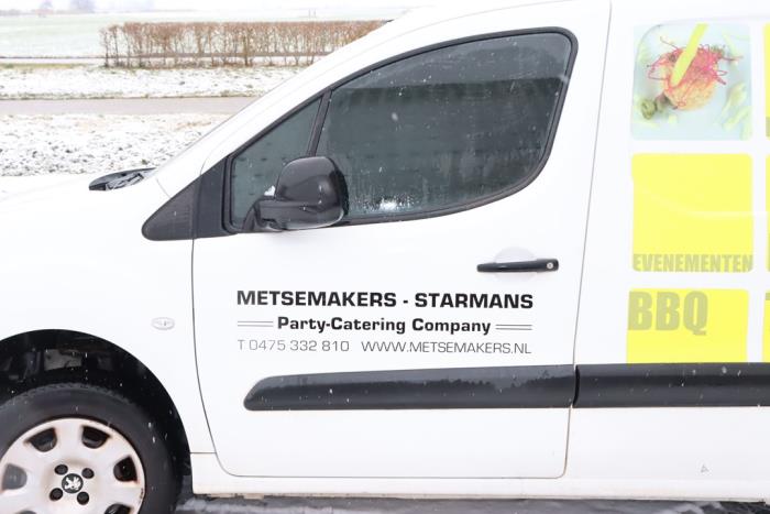 Peugeot Partner 1.6 HDI 75 Phase 2 Sloopvoertuig (2015, Graniet)