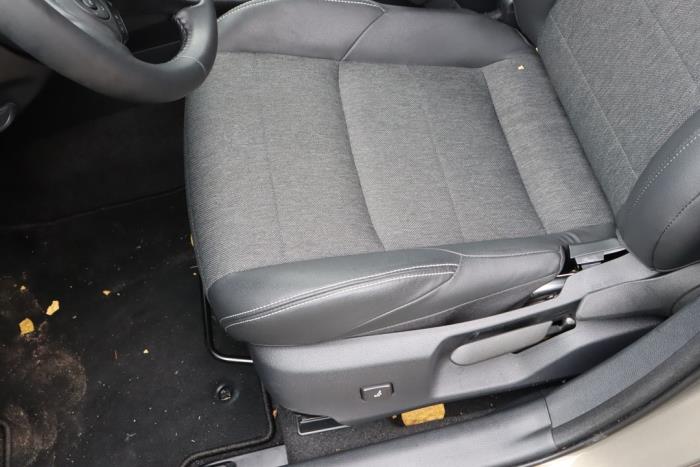 Toyota Corolla 1.8 16V Hybrid Sloopvoertuig (2022, Groen)