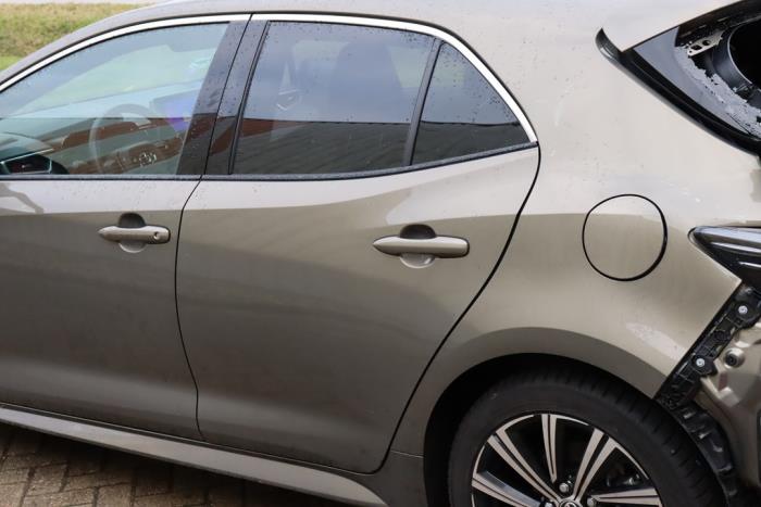 Toyota Corolla 1.8 16V Hybrid Sloopvoertuig (2022, Groen)