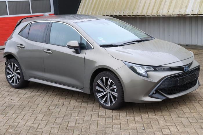 Toyota Corolla 1.8 16V Hybrid Sloopvoertuig (2022, Groen)
