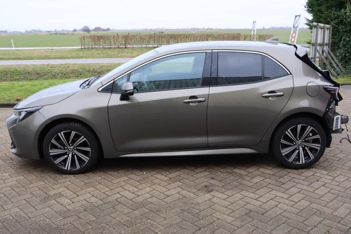 Toyota Corolla 1.8 16V Hybrid Sloopvoertuig (2022, Groen)