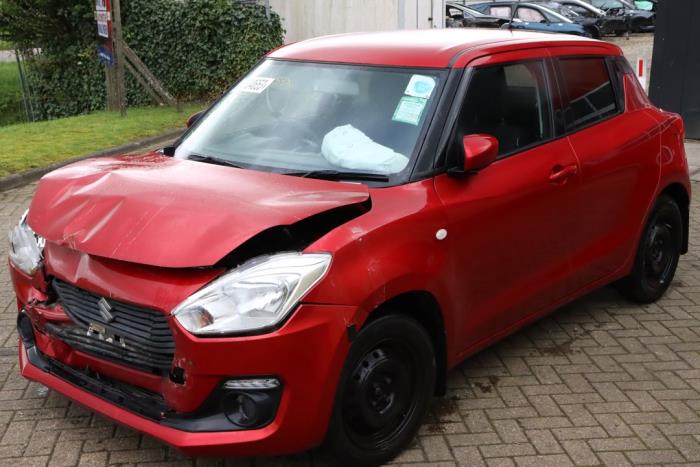Suzuki Swift 1.2 Dual Jet 16V Sloopvoertuig (2017, Rood)