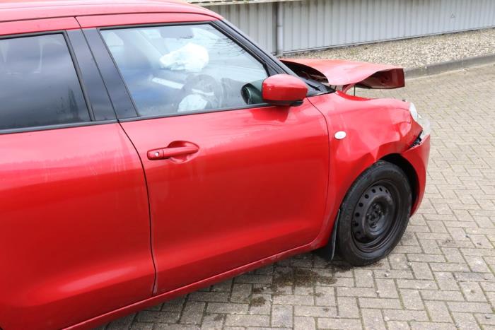 Suzuki Swift 1.2 Dual Jet 16V Sloopvoertuig (2017, Rood)