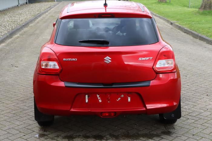 Suzuki Swift 1.2 Dual Jet 16V Sloopvoertuig (2017, Rood)