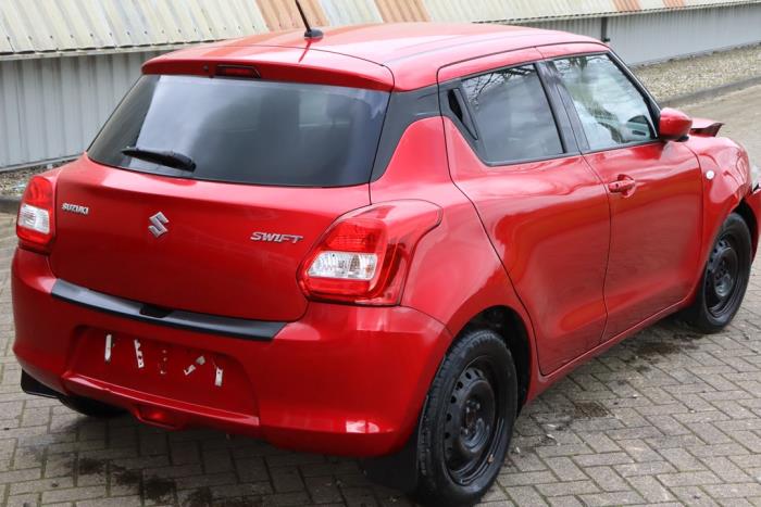 Suzuki Swift 1.2 Dual Jet 16V Sloopvoertuig (2017, Rood)