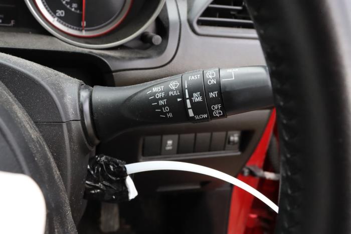 Suzuki Swift 1.2 Dual Jet 16V Sloopvoertuig (2017, Rood)