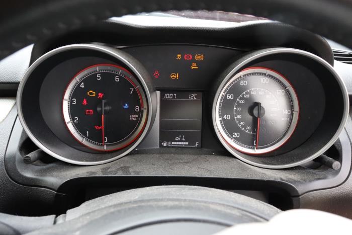 Suzuki Swift 1.2 Dual Jet 16V Sloopvoertuig (2017, Rood)