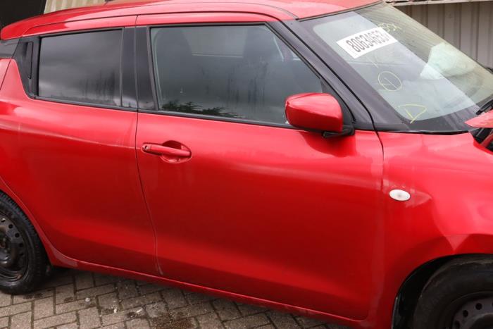 Suzuki Swift 1.2 Dual Jet 16V Sloopvoertuig (2017, Rood)