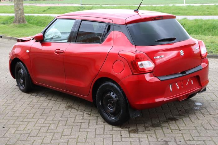 Suzuki Swift 1.2 Dual Jet 16V Sloopvoertuig (2017, Rood)