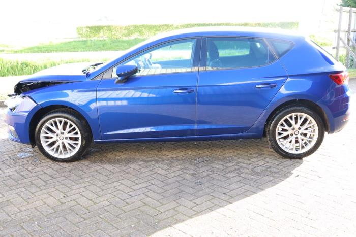 Seat Leon 1.0 TSI 12V Sloopvoertuig (2020, Metallic, Blauw)