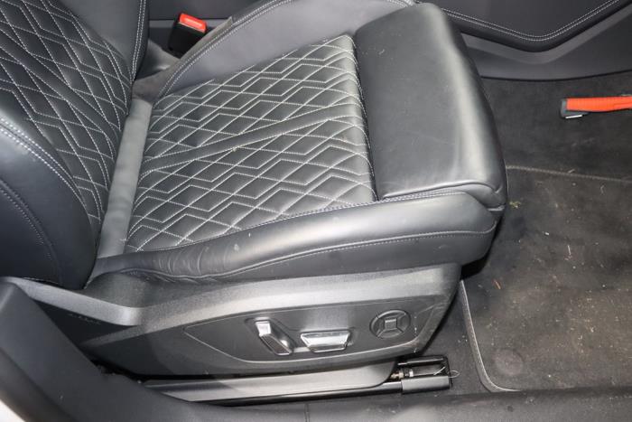 Audi A7 Sportback 2.0 16V 50 TFSI E Quattro Sloopvoertuig (2020, Metallic, Zilvergrijs)