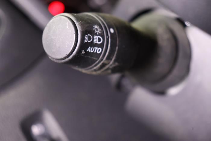 Renault Master III 2.3 dCi 135 16V FWD Sloopvoertuig (2022, Grijs)