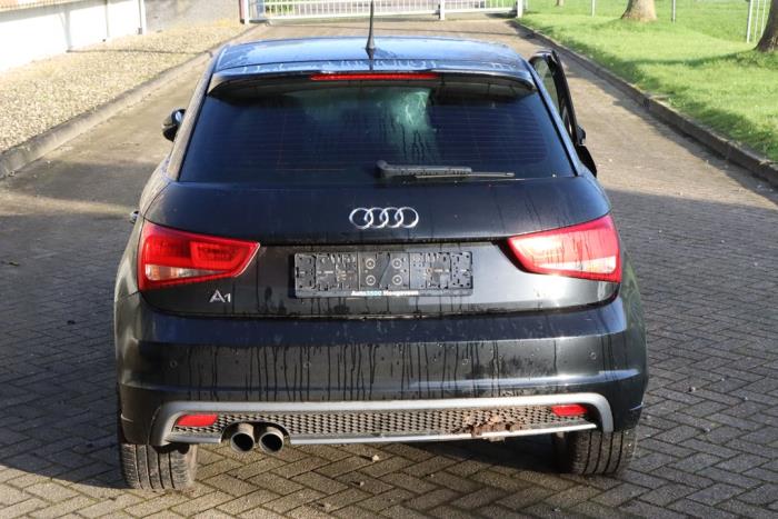 Audi A1 Sportback 1.4 TFSI 16V 122 Sloopvoertuig (2014, Zwart)
