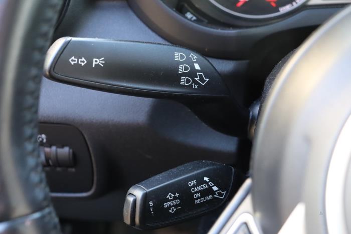 Audi A1 Sportback 1.4 TFSI 16V 122 Sloopvoertuig (2014, Zwart)