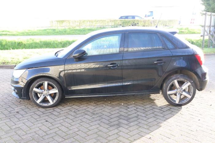 Audi A1 Sportback 1.4 TFSI 16V 122 Sloopvoertuig (2014, Zwart)