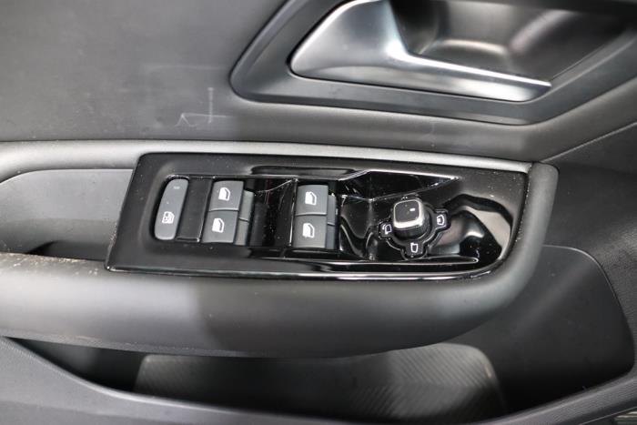 Citroen C5 X 1.6 Hybrid 225 Sloopvoertuig (2023, Grijs)