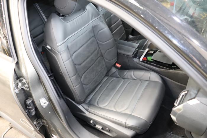 Citroen C5 X 1.6 Hybrid 225 Sloopvoertuig (2023, Grijs)