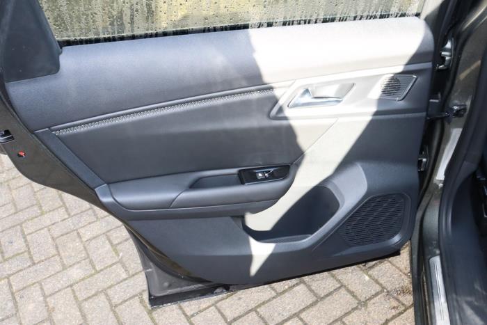 Citroen C5 X 1.6 Hybrid 225 Sloopvoertuig (2023, Grijs)