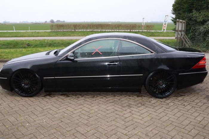 Mercedes CL 5.8 CL-600 V12 36V Sloopvoertuig (2000, Metallic, Zwart)