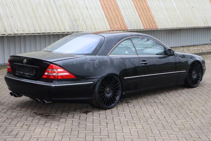 Mercedes CL 5.8 CL-600 V12 36V Sloopvoertuig (2000, Metallic, Zwart)