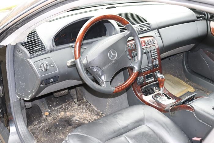 Mercedes CL 5.8 CL-600 V12 36V Sloopvoertuig (2000, Metallic, Zwart)