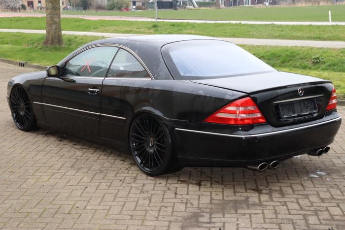 Mercedes CL 5.8 CL-600 V12 36V Sloopvoertuig (2000, Metallic, Zwart)