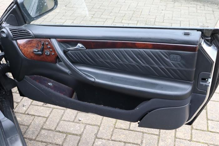 Mercedes CL 5.8 CL-600 V12 36V Sloopvoertuig (2000, Metallic, Zwart)