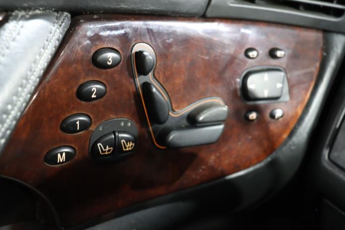 Mercedes CL 5.8 CL-600 V12 36V Sloopvoertuig (2000, Metallic, Zwart)