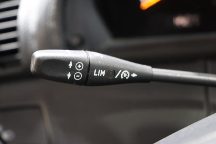 Mercedes CL 5.8 CL-600 V12 36V Sloopvoertuig (2000, Metallic, Zwart)