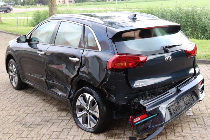 Kia Niro I E-Niro 64 kWh Sloopvoertuig (2020, Blauw)