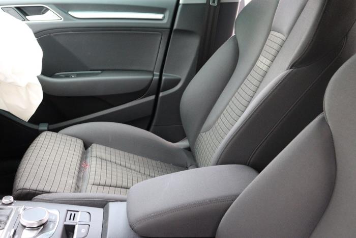 Audi A3 Limousine 1.5 35 TFSI 16V Sloopvoertuig (2019, Wit)