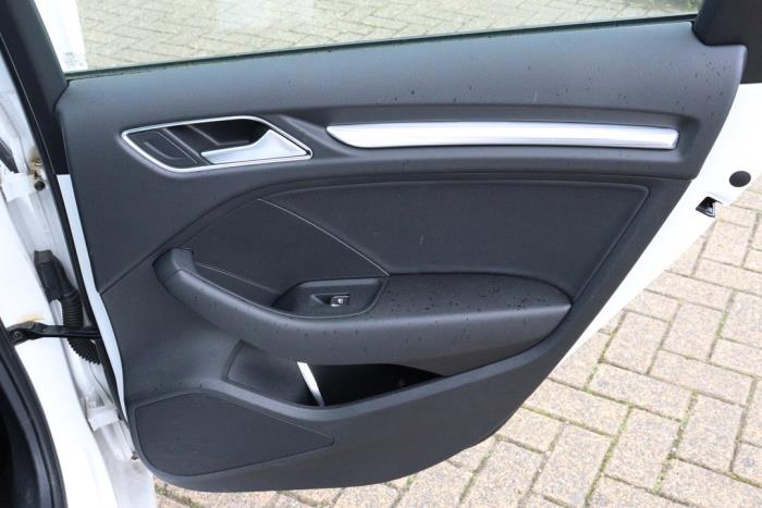 Audi A3 Limousine 1.5 35 TFSI 16V Sloopvoertuig (2019, Wit)