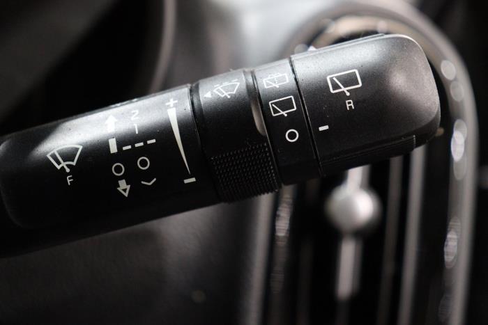 Kia Picanto 1.0 12V Sloopvoertuig (2023, Grijs)