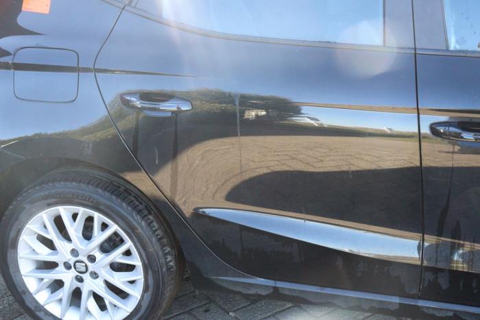 Seat Ibiza V 1.0 MPI 12V Sloopvoertuig (2019, Metallic, Zwart)