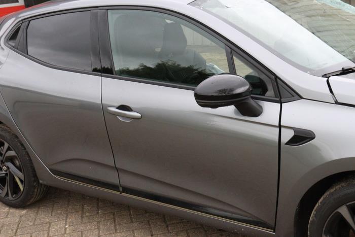 Renault Clio V 1.6 E-Tech 145 16V Sloopvoertuig (2023, Grijs)