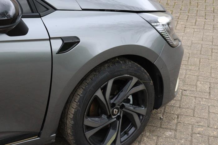 Renault Clio V 1.6 E-Tech 145 16V Sloopvoertuig (2023, Grijs)