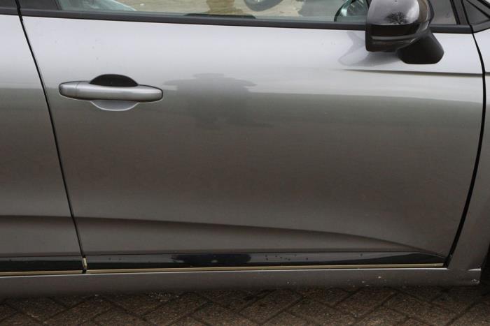 Renault Clio V 1.6 E-Tech 145 16V Sloopvoertuig (2023, Grijs)