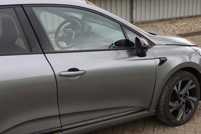 Renault Clio V 1.6 E-Tech 145 16V Sloopvoertuig (2023, Grijs)