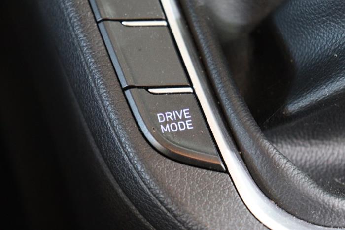 Hyundai i30 Wagon 1.0 T-GDI 12V Hybrid 48V Sloopvoertuig (2021, Rood)