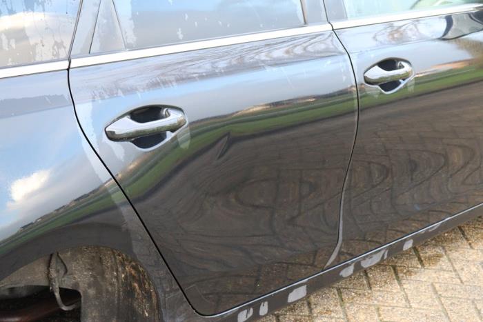 Kia Ceed Sportswagon 1.5 T-GDI 16V Eco-Dynamics+ Sloopvoertuig (2022, Zwart)