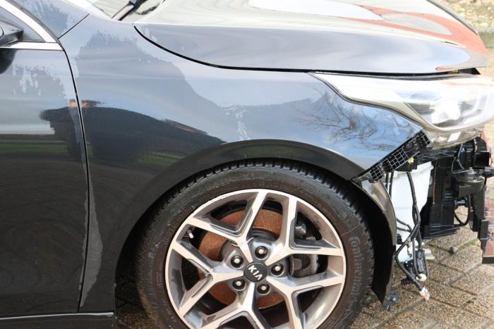 Kia Ceed Sportswagon 1.5 T-GDI 16V Eco-Dynamics+ Sloopvoertuig (2022, Zwart)