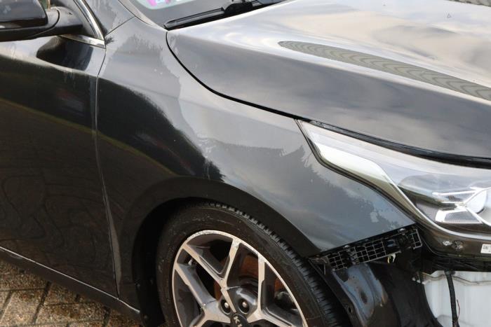 Kia Ceed Sportswagon 1.5 T-GDI 16V Eco-Dynamics+ Sloopvoertuig (2022, Zwart)