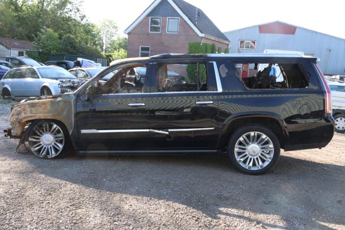 Cadillac Escalade 6.2 V8 4x4 Sloopvoertuig (2017, Zwart)