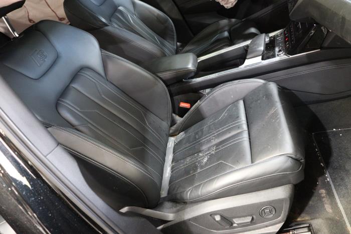 Audi e-tron 55 quattro Sloopvoertuig (2020, Zwart)