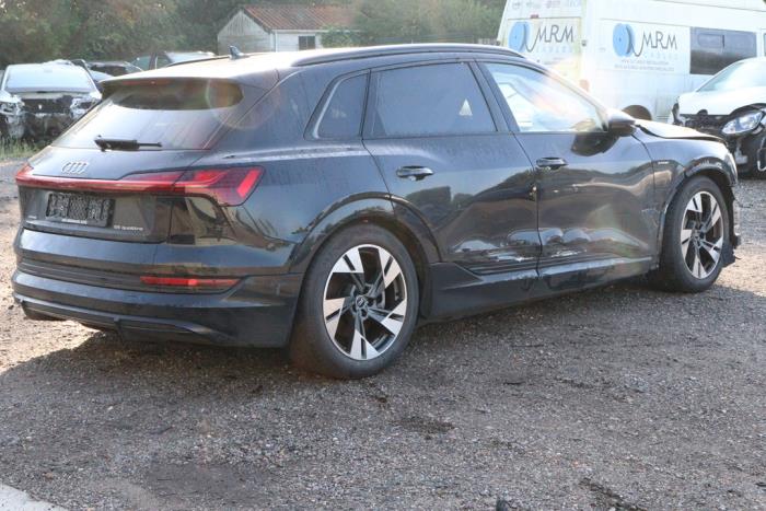 Audi e-tron 55 quattro Sloopvoertuig (2020, Zwart)