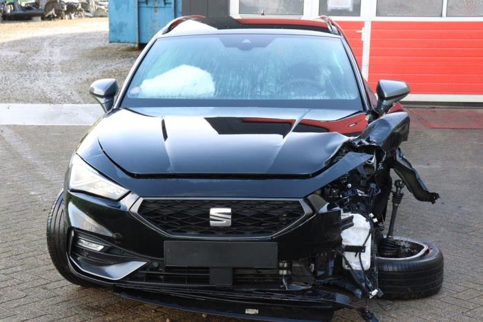 Seat Leon Sportstourer 1.5 eTSI 16V Sloopvoertuig (2021, Metallic, Zwart)