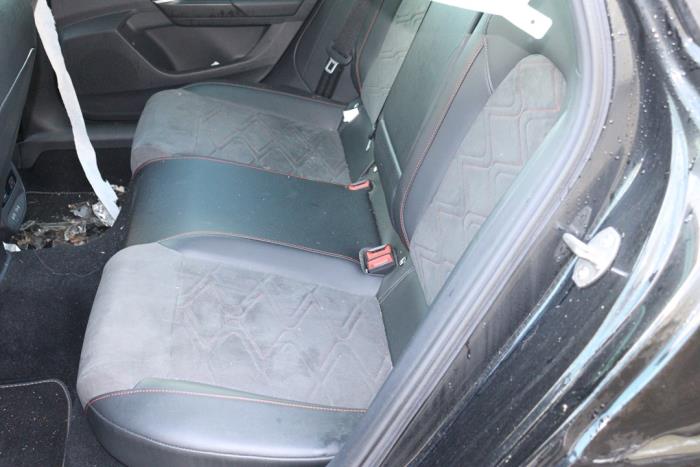 Seat Leon Sportstourer 1.5 eTSI 16V Sloopvoertuig (2021, Metallic, Zwart)