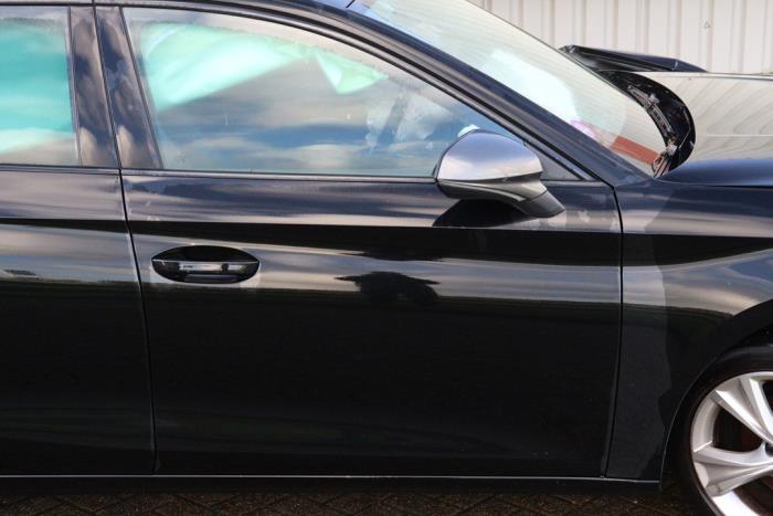 Seat Leon Sportstourer 1.5 eTSI 16V Sloopvoertuig (2021, Metallic, Zwart)