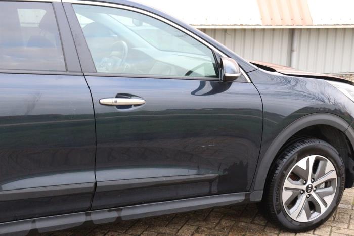 Kia Niro I E-Niro 64 kWh Sloopvoertuig (2020, Blauw)