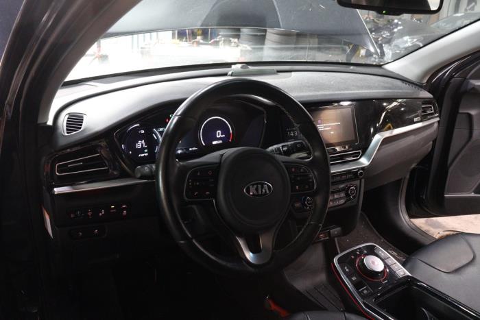 Kia Niro I E-Niro 64 kWh Sloopvoertuig (2020, Blauw)